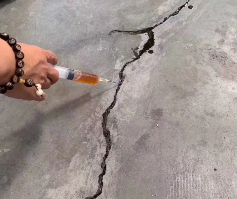 诸暨混凝土裂缝修补技术详解​